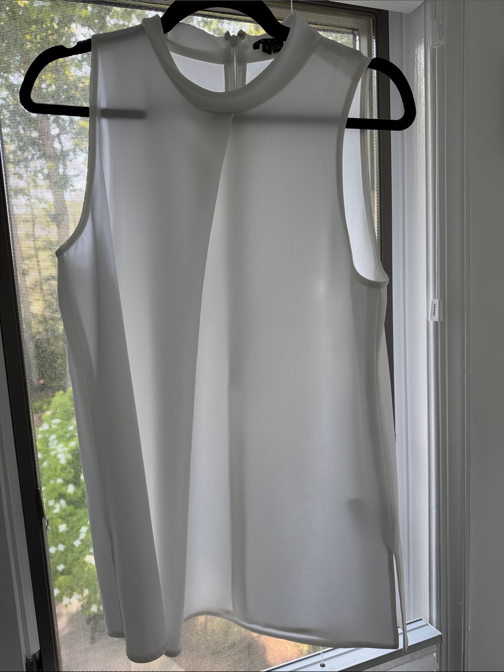 Theory Sleeveless White High-Neck Top L